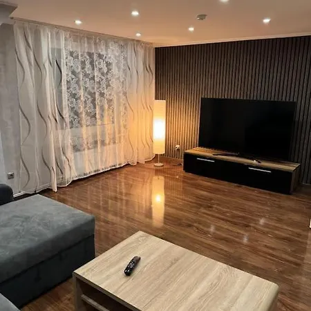 5 Haus Mit Whirlpool, Grillhuette Und Privatem Garten, Perfekt Fuer Gruppen Oder Familien Villa *