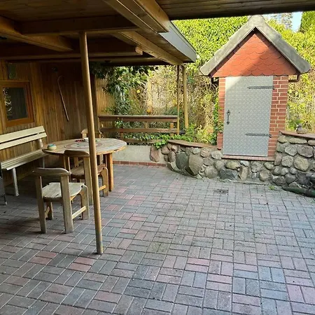 5 Haus Mit Whirlpool, Grillhuette Und Privatem Garten, Perfekt Fuer Gruppen Oder Familien Villa Neumünster