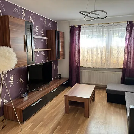 Villa 5 Haus Mit Whirlpool, Grillhuette Und Privatem Garten, Perfekt Fuer Gruppen Oder Familien *